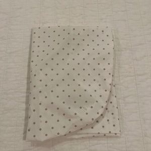 Pottery Barn Kids Mini Crib Sheet Pin Dot Grey--Size 24" X 38"